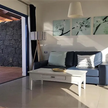 Miramar B1 Heated Pool Wifi Perfect For Families And Couples Alike Βίλα